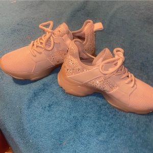 Beige Steve Madden shoes size 81/2 only worn once